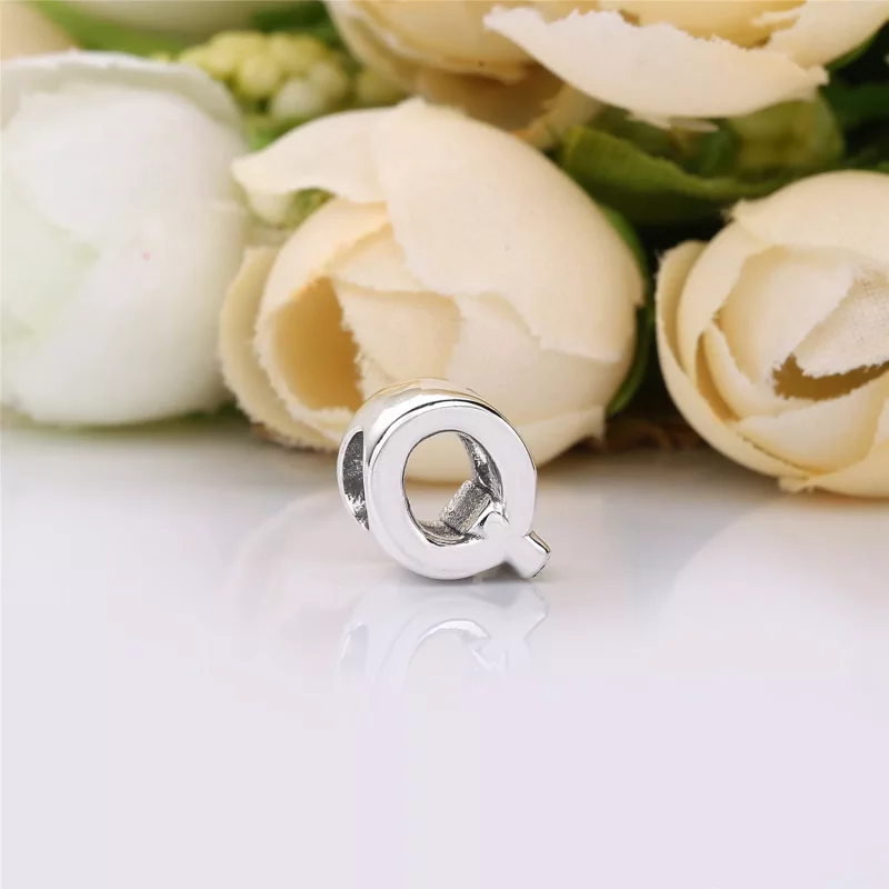 (afbeelding voor) PANDORA Letter Q Bedel 797471 - Bekijken 2