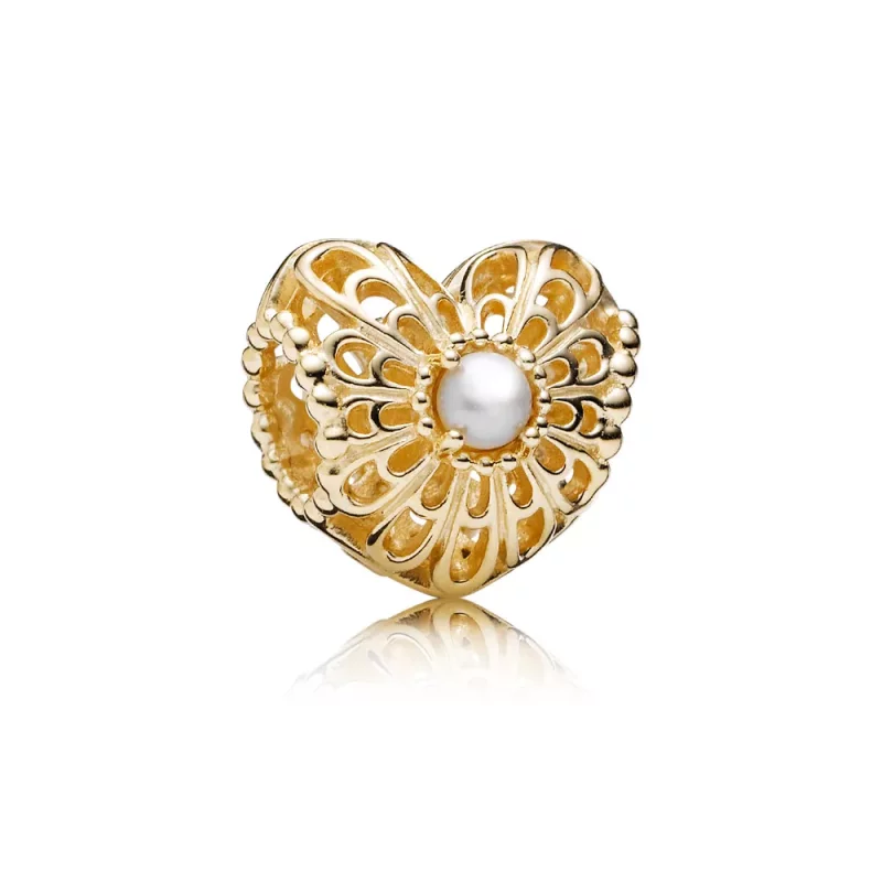 (afbeelding voor) PANDORA Openwork Heart Gold Bedel With White Freshwater Cultured Pearls - 750822P