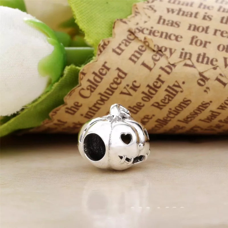 (afbeelding voor) PANDORA Sweet Pumpkin Bedel 797596 - Bekijken 3