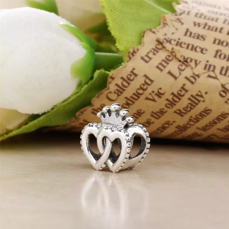 (afbeelding voor) PANDORA United Regal Hearts Bedel 797670 - Bekijken 3