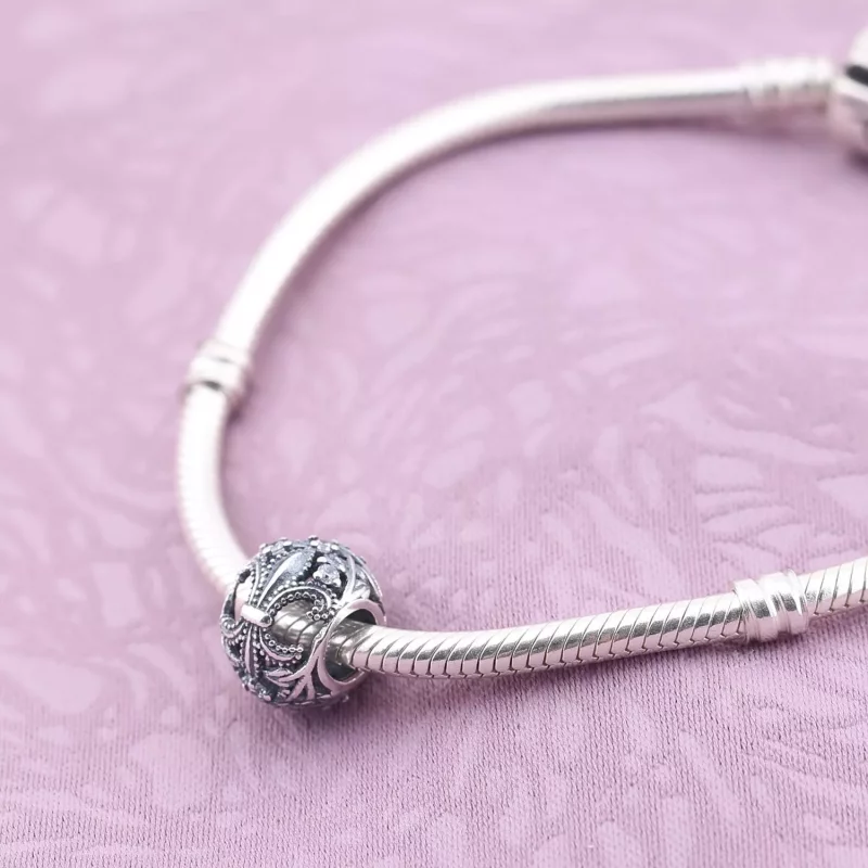 (afbeelding voor) Pandora Zilveren Fleur De Lis Opengewerkte Bedel 791378CZ - Bekijken 2