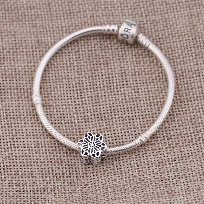 (afbeelding voor) Pandora Zilveren Floral Daisy Lace Clip 791836 - Bekijken 2