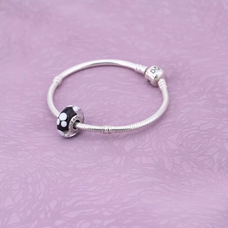(afbeelding voor) Pandora Zilveren Klassieke Mickey Bedel 791633 - Bekijken 2