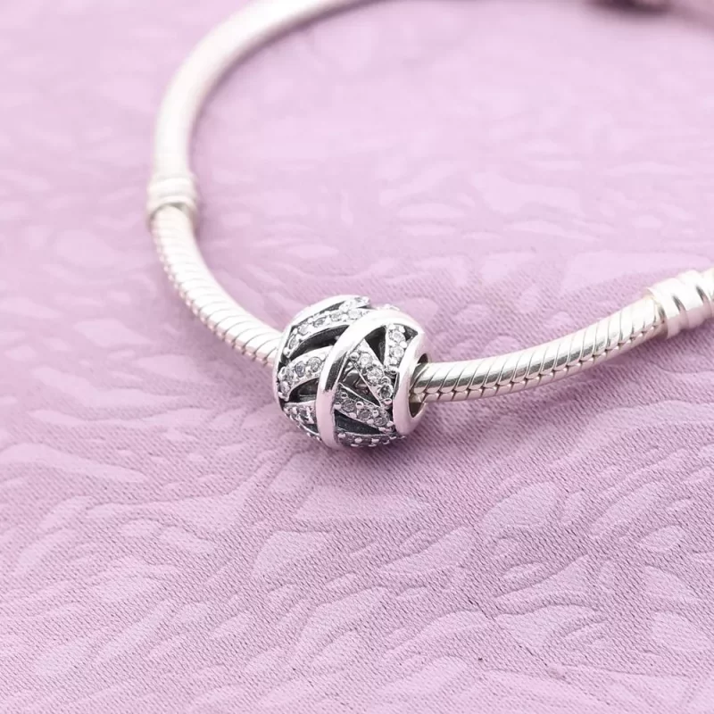 (afbeelding voor) Pandora Zilveren Licht Als Een Veer Bedel 791186CZ - Bekijken 2