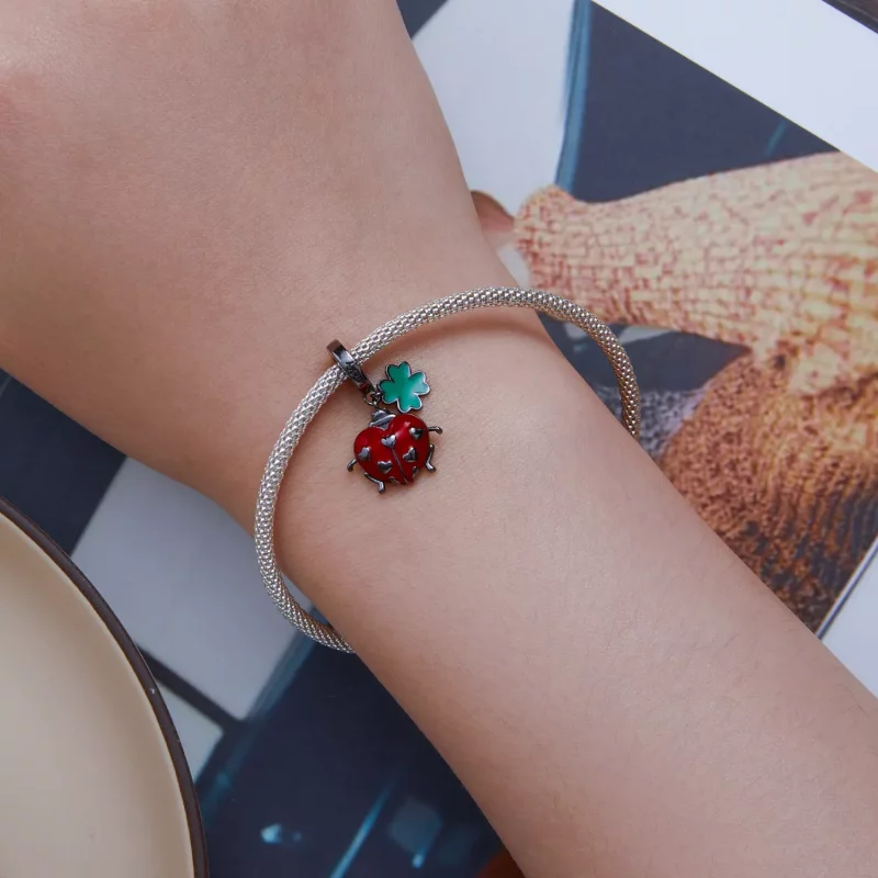 (afbeelding voor) Pandora Style Lieveheersbeestje Hangende Bedel - SCC2411 - Bekijken 5