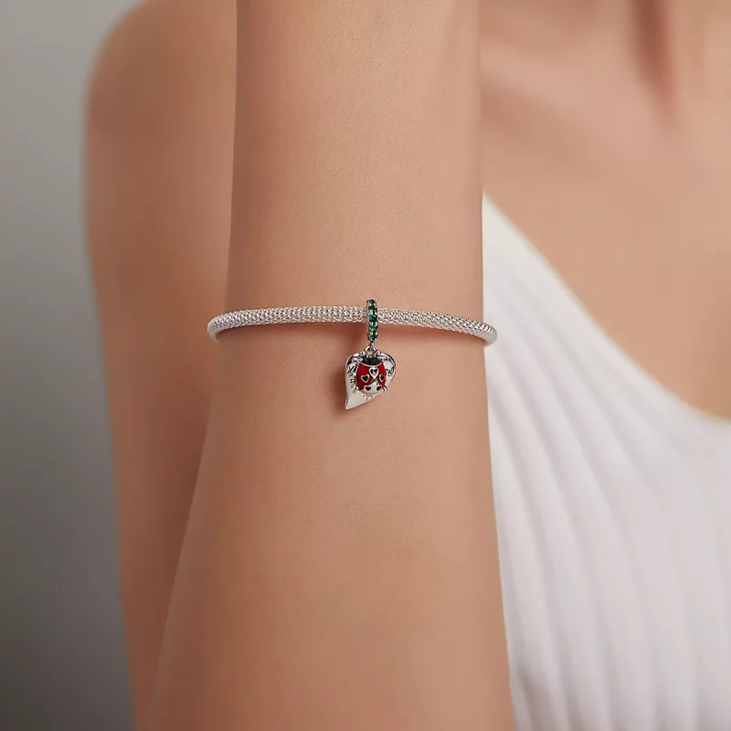 (afbeelding voor) Pandora Style Lieveheersbeestje met bladeren Hangende Bedel - BSC492 - Bekijken 5