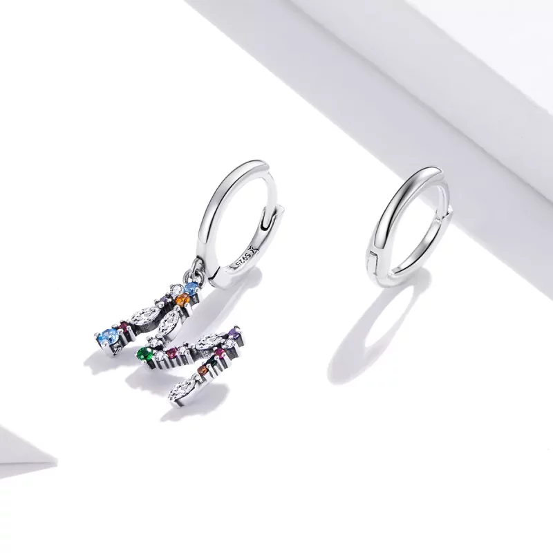 (afbeelding voor) Pandora Style Kleurrijke Letter M Oorhangers - SCE1031 - Bekijken 2