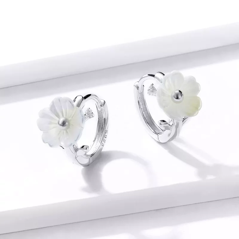 (afbeelding voor) Pandora Style Pure bloemen Oorringen - BSE321 - Bekijken 3