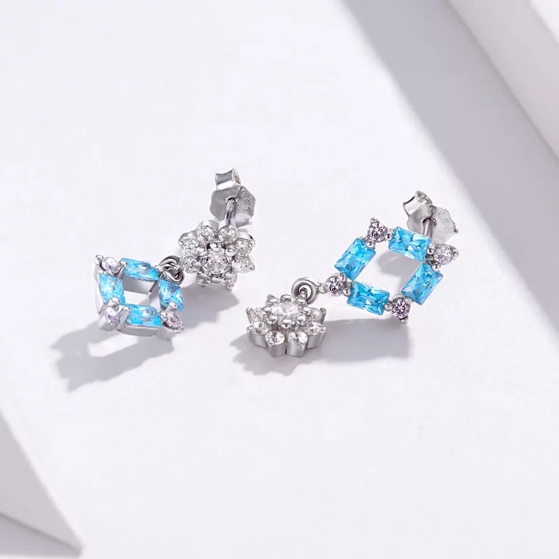 (afbeelding voor) Pandora Style Blauw licht Oorhangers - BSE200 - Bekijken 3