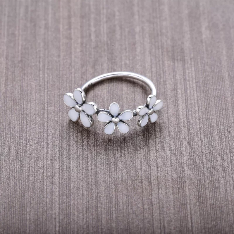 (afbeelding voor) PANDORA Daisies Silver Ring With White Enamel - 190900En12 - Bekijken 2