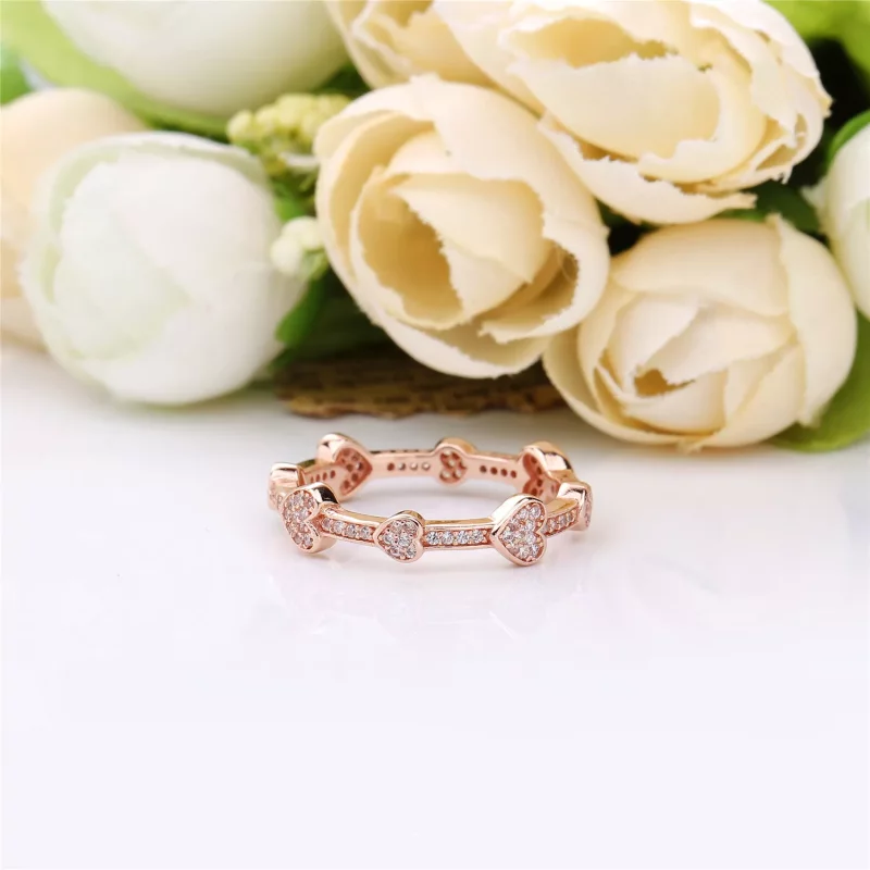(afbeelding voor) Pandora Rose Alluring Hearts Ring 187729CZ - Bekijken 3