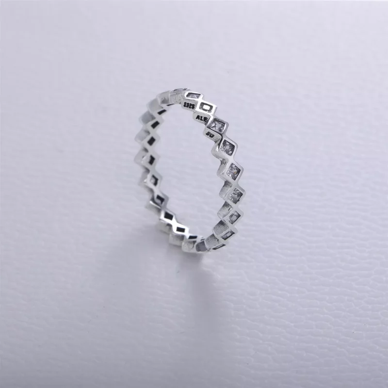 (afbeelding voor) PANDORA Square Eternity Silver Ring With Cubic Zirconia - 190944CZ - Bekijken 2