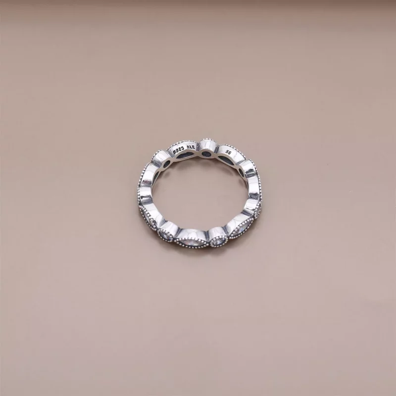(afbeelding voor) Pandora Zilveren Verleidelijke Briljante Markiezin Ring 190940CZ - Bekijken 3