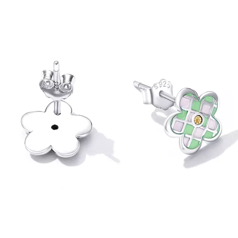 (afbeelding voor) Pandora Style Dambordroosjes Oorknopjes - SCE1387 - Bekijken 4