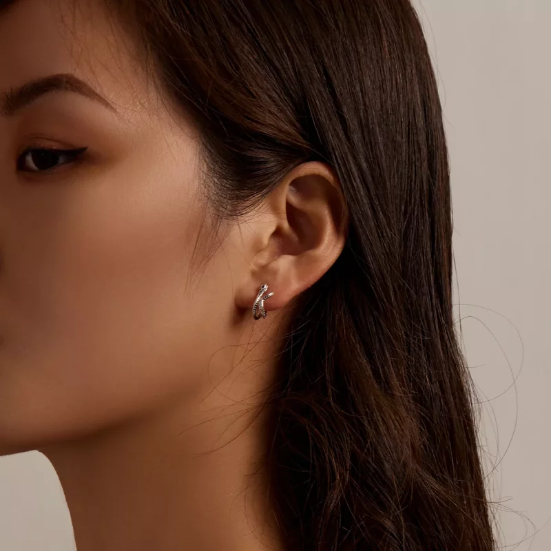 (afbeelding voor) Pandora Style Delicate Zilveren Slang Oorknopjes - BSE565 - Bekijken 7