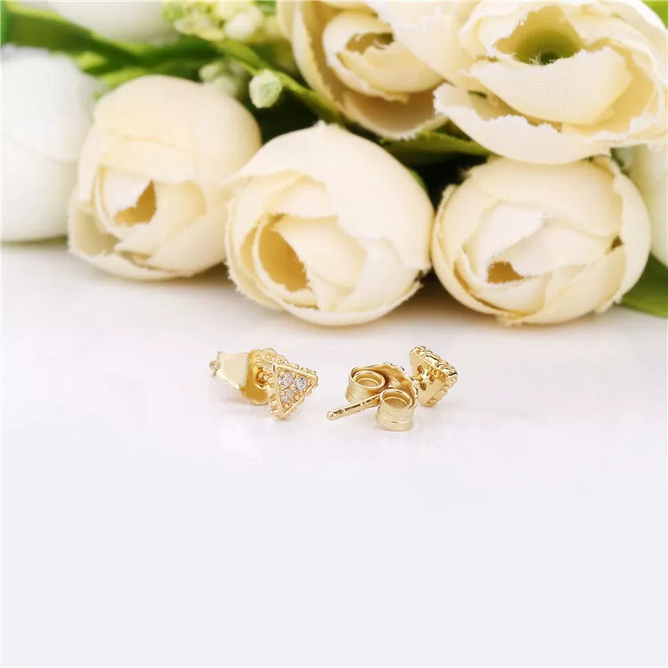 (afbeelding voor) Pandora Sparkling Triangles Oorbellen - 268030CZ - Bekijken 4