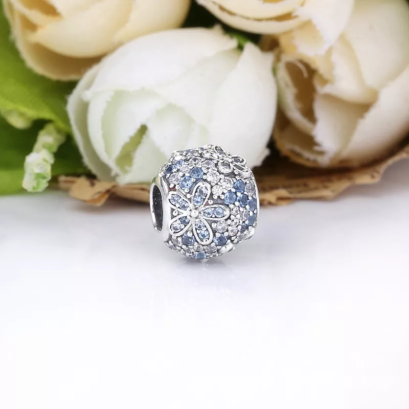 (afbeelding voor) PANDORA Groenblauw Pavé Madeliefje Bedel 798797C01 - Bekijken 2
