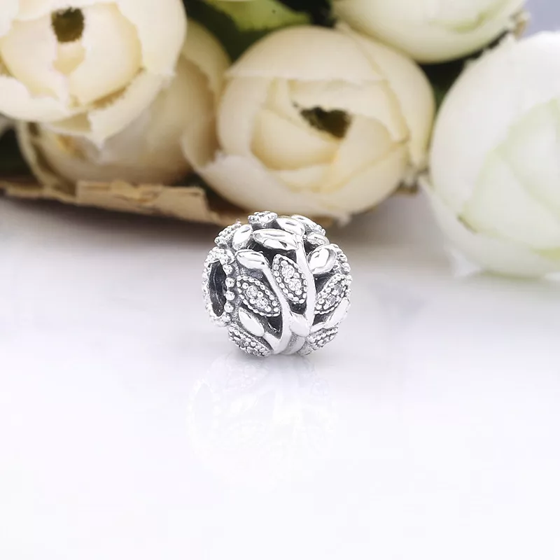 (afbeelding voor) PANDORA Openwork Family Tree Bedel 798879C01 - Bekijken 2